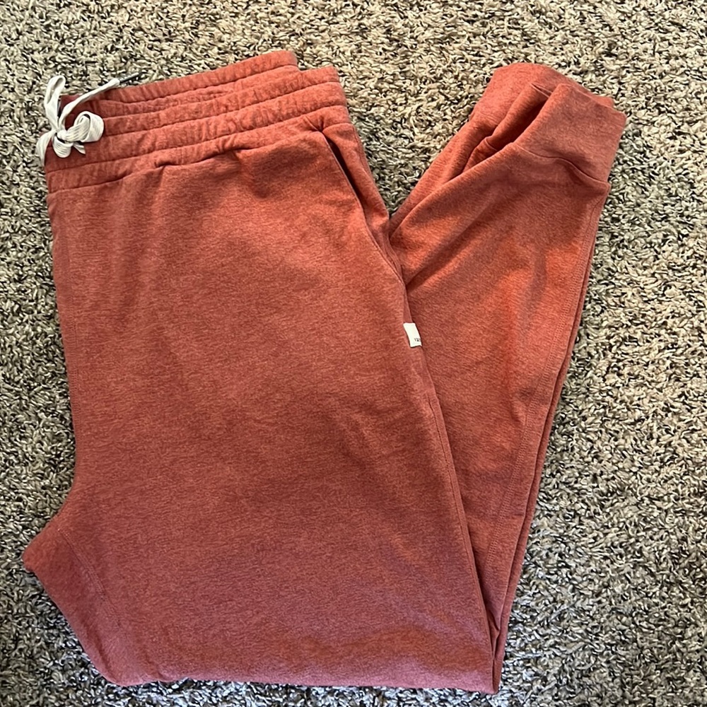 Vuori joggers~size Large~ burnt orange in color